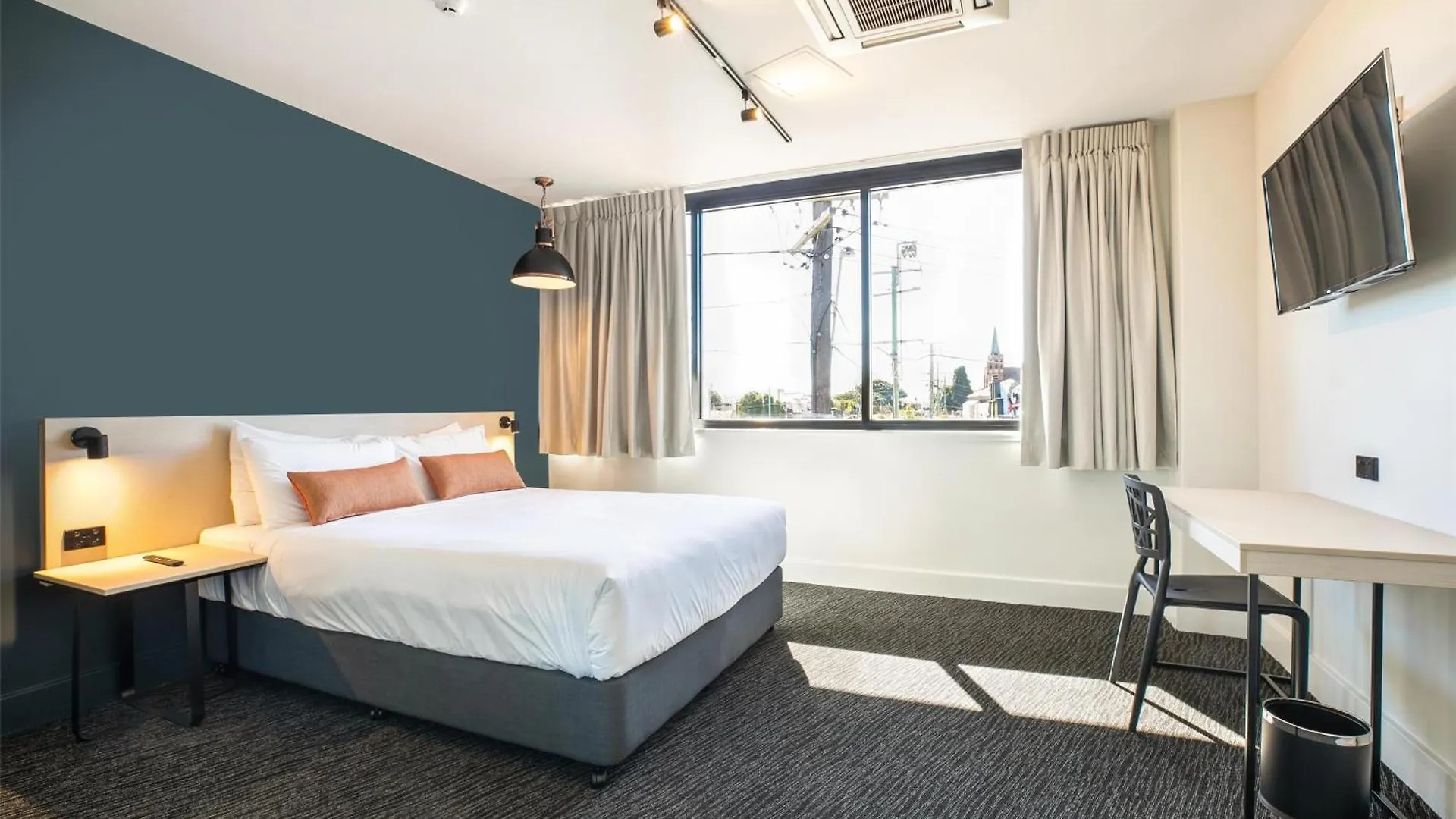 ***  Nightcap At Chardons Corner Hotel Brisbane Australia